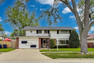 511 Bedford Lane, Des Plaines, IL 60016