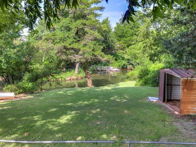 9401 Silver Lake Drive, Oklahoma City, OK 73162