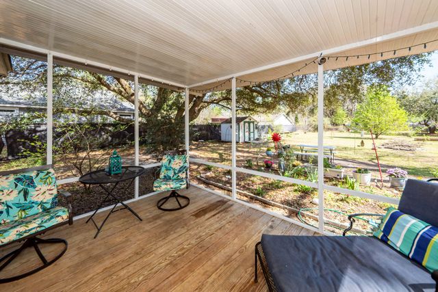 9008 Timber Street, North Charleston, SC 29406