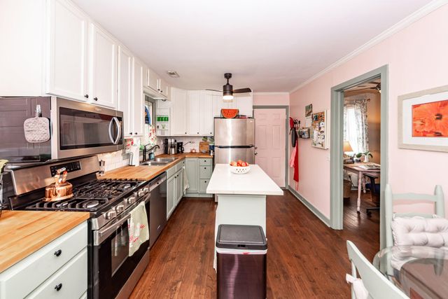 9008 Timber Street, North Charleston, SC 29406