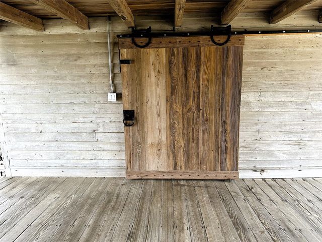 231 Hostetter Rd, New Waverly, TX 77358