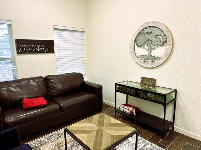 231 Hostetter Rd, New Waverly, TX 77358