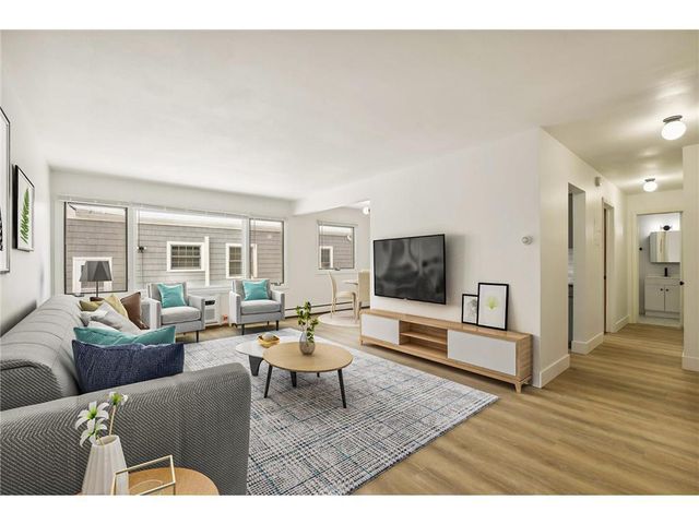 99 E 54th Street 1, Minneapolis, MN 55419