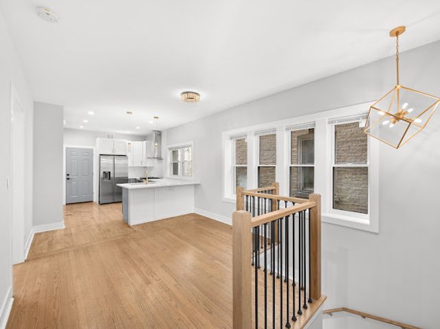 4742 N Kedvale Avenue, Chicago, IL 60630