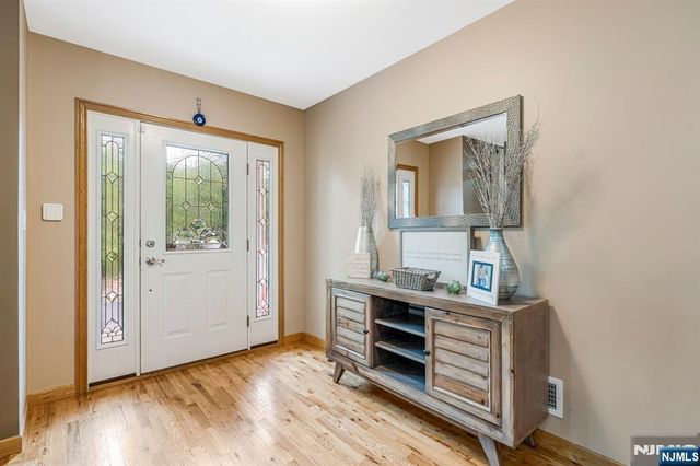146 Bathurst Avenue, North Arlington, NJ 07031