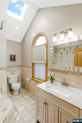 146 Bathurst Avenue, North Arlington, NJ 07031