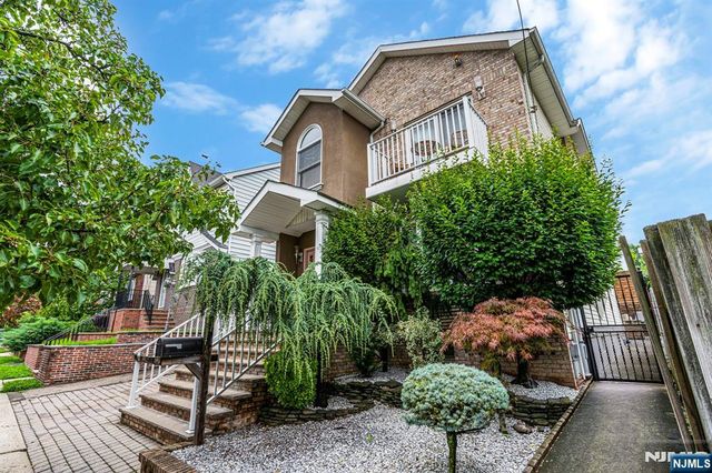 146 Bathurst Avenue, North Arlington, NJ 07031