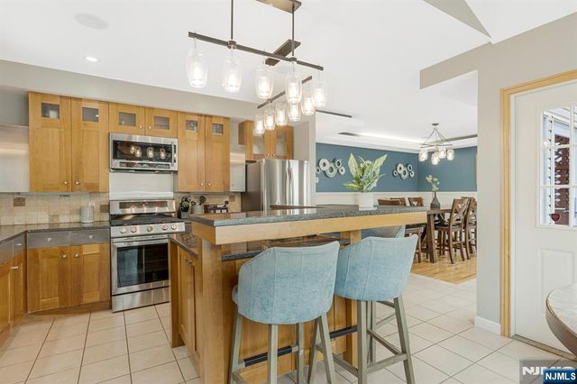 146 Bathurst Avenue, North Arlington, NJ 07031