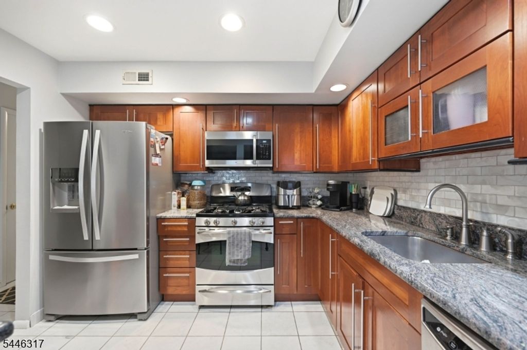 59 Bunker Hill Rd D, West Milford Twp., NJ 07480 — photo 5