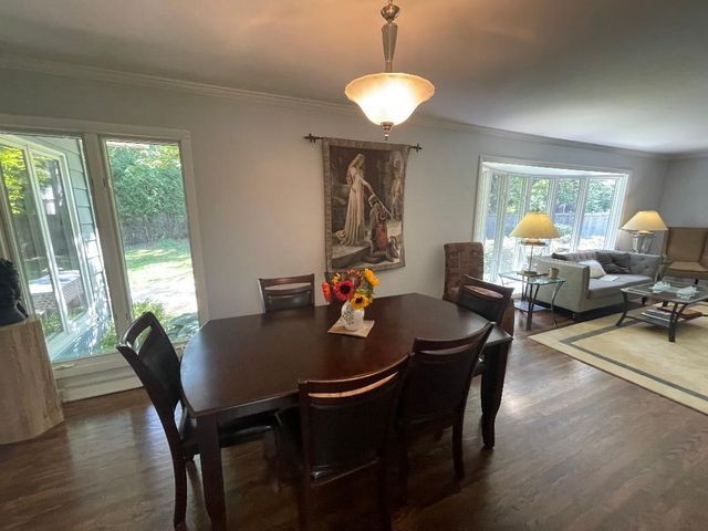515 E Blodgett Avenue, Lake Bluff, IL 60044