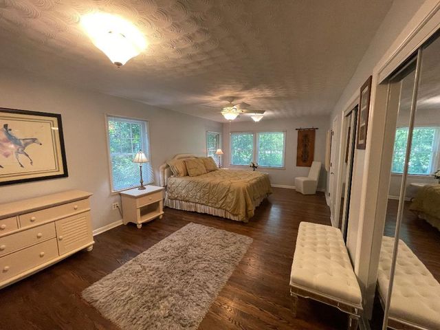 515 E Blodgett Avenue, Lake Bluff, IL 60044