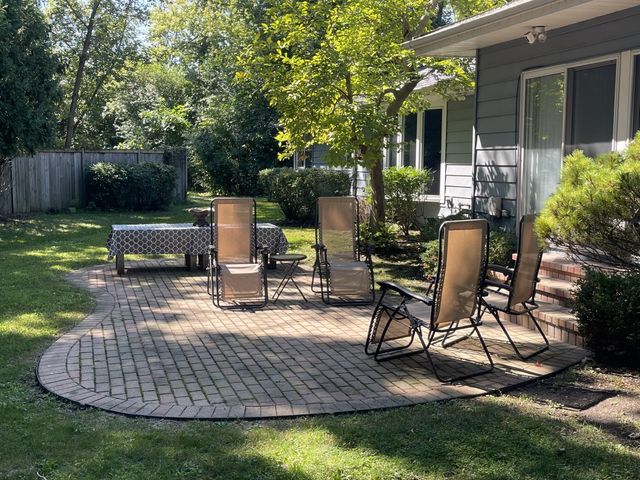 515 E Blodgett Avenue, Lake Bluff, IL 60044