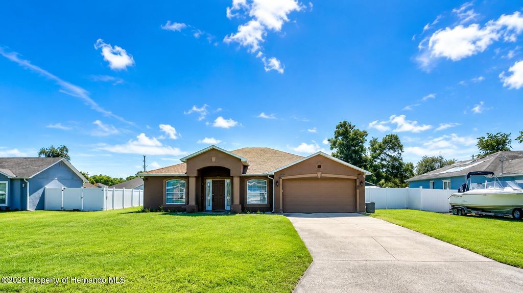3190 Ambassador Avenue, Spring Hill, FL 34609