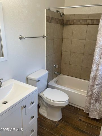 3309 N 70TH Street 204, Scottsdale, AZ 85251