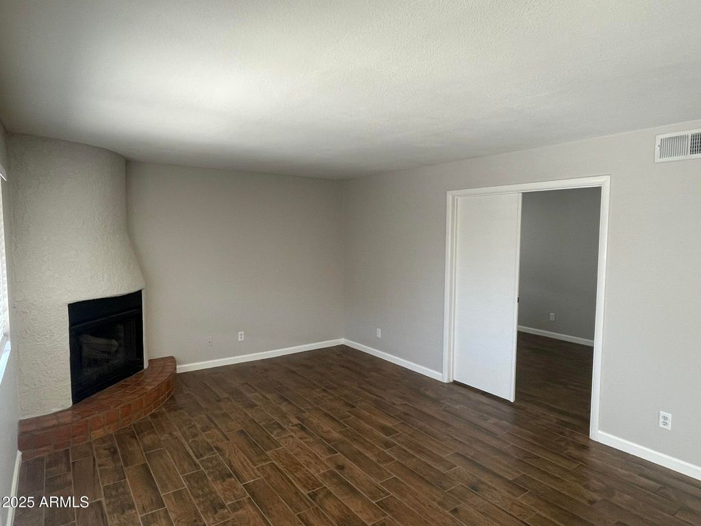 3309 N 70TH Street 204, Scottsdale, AZ 85251