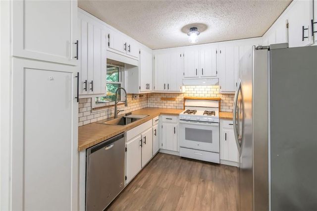 3125 Barrett Court, Powder Springs, GA 30127