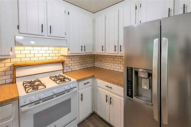 3125 Barrett Court, Powder Springs, GA 30127