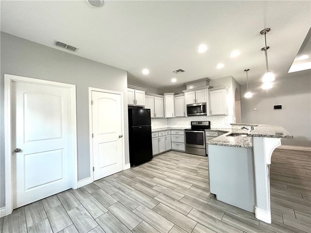 7186 Lake Placid Dr, Corpus Christi, TX 78414