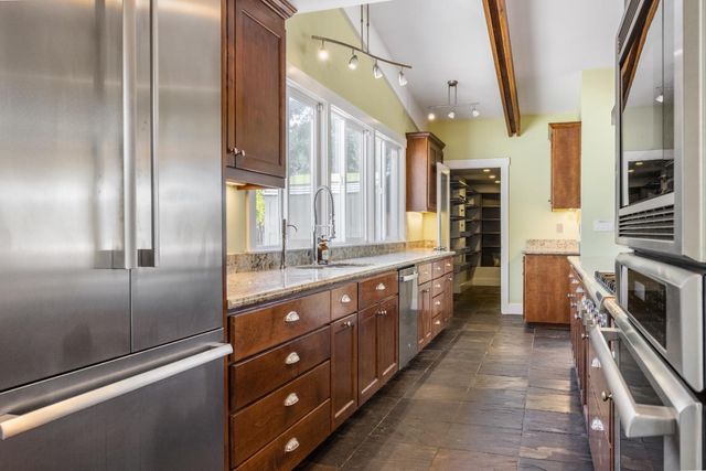 34 Hollins Drive, Santa Cruz, CA 95060