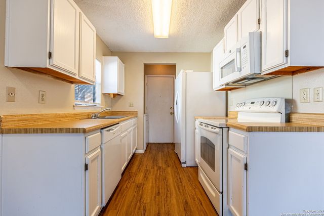 4127 Frontier Sun, San Antonio, TX 78244