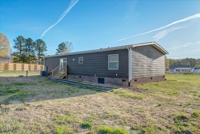 71 Falls Lane, Henderson, NC 27536