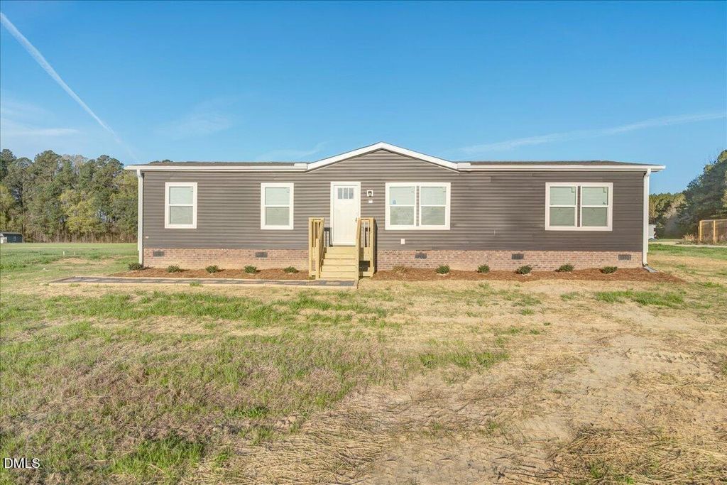 71 Falls Lane, Henderson, NC 27536