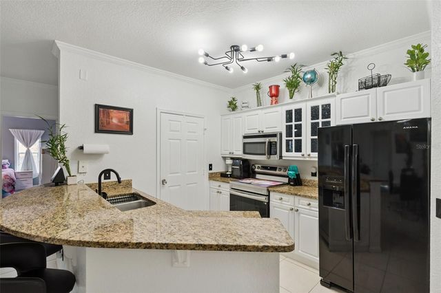 3561 CONROY ROAD 221, Orlando, FL 32839