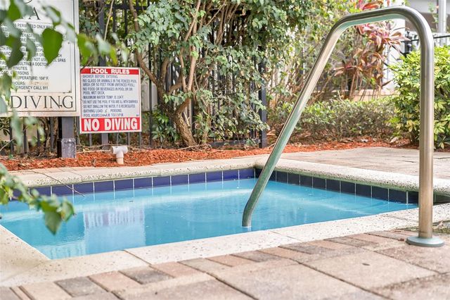 3561 CONROY ROAD 221, Orlando, FL 32839