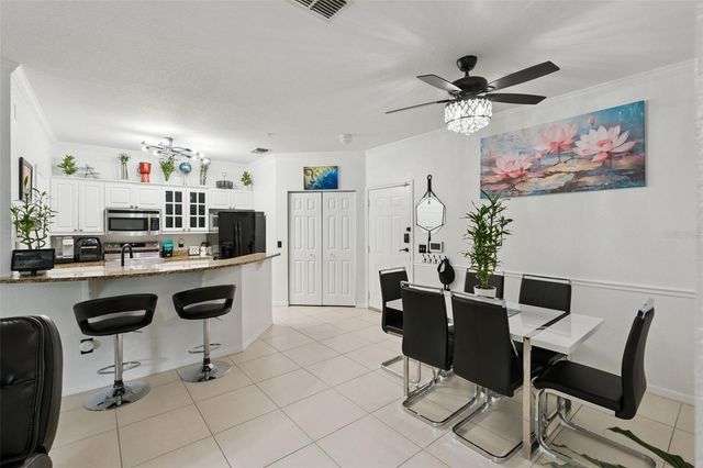 3561 CONROY ROAD 221, Orlando, FL 32839