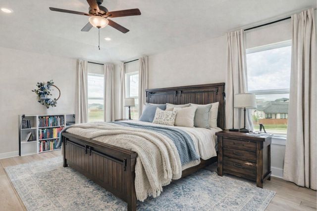 297 Tree Nut LOOP, Buda, TX 78610