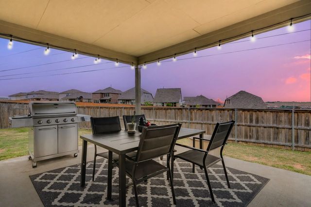 297 Tree Nut LOOP, Buda, TX 78610