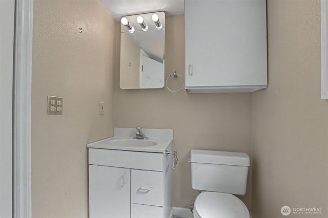 322 N 81St Street, Seattle, WA 98103