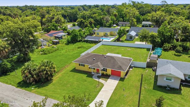 411 S Brooks Avenue, Deland, FL 32720