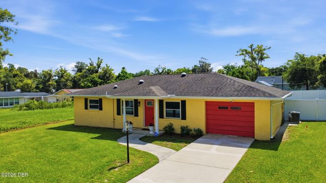 411 S Brooks Avenue, Deland, FL 32720