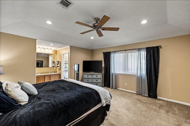 404 Inwood Drive, Friendswood, TX 77546