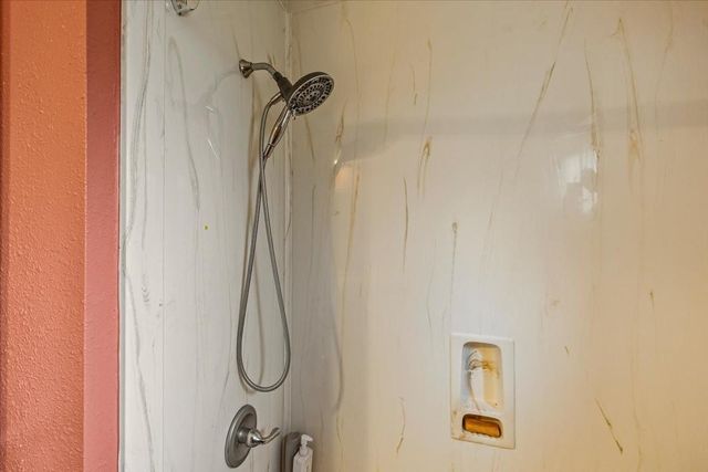 404 Inwood Drive, Friendswood, TX 77546