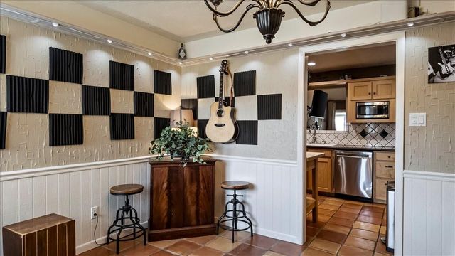 404 Inwood Drive, Friendswood, TX 77546