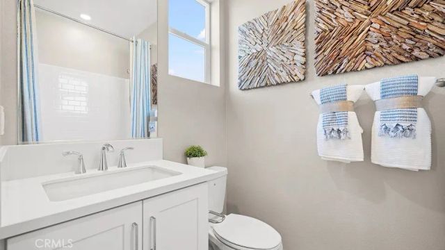 817 Sonia, Irvine, CA 92618