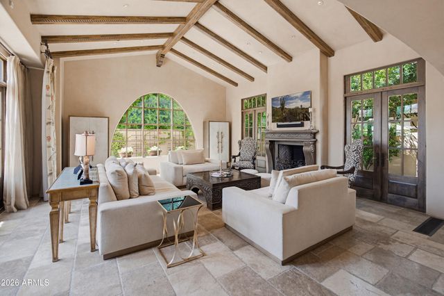 4949 E LINCOLN Drive 7, Paradise Valley, AZ 85253