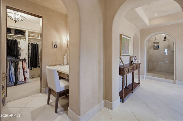 4949 E LINCOLN Drive 7, Paradise Valley, AZ 85253