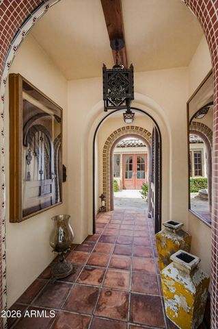 4949 E LINCOLN Drive 7, Paradise Valley, AZ 85253