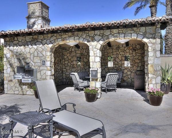 4949 E LINCOLN Drive 7, Paradise Valley, AZ 85253