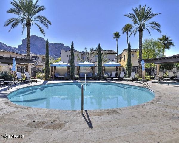 4949 E LINCOLN Drive 7, Paradise Valley, AZ 85253