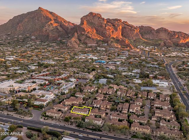 4949 E LINCOLN Drive 7, Paradise Valley, AZ 85253