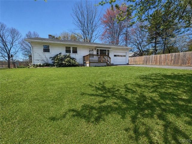 3 Dominica Court, Utica, NY 13502