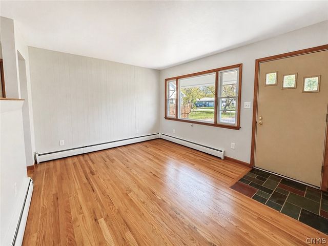 3 Dominica Court, Utica, NY 13502