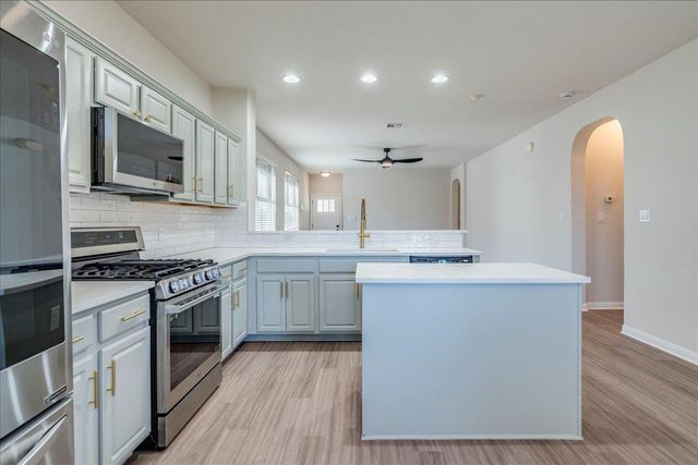 765 Reliance DR, Buda, TX 78610