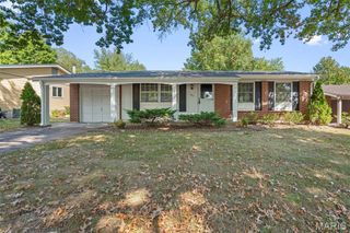 587 Twigwood Drive, Ballwin, MO 63021