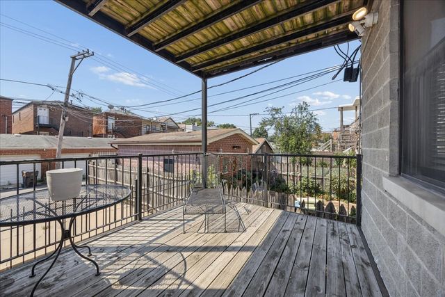 2425 W Arthington Street 1, Chicago, IL 60612