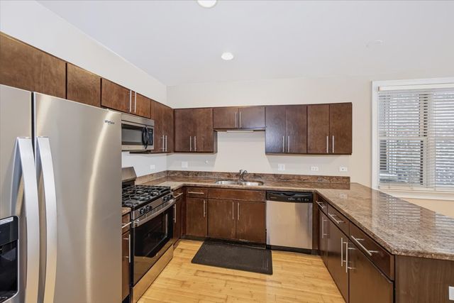 2425 W Arthington Street 1, Chicago, IL 60612